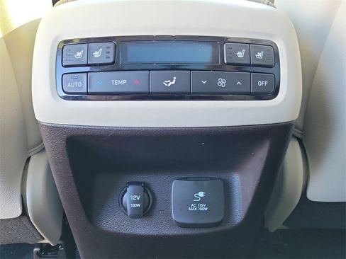 Used 2020 Hyundai Palisade Limited image 19