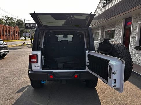 Used 2024 Jeep Wrangler Unlimited AWD/4WD image 20
