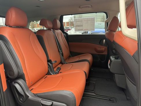 New 2026 Kia Carnival EX image 14