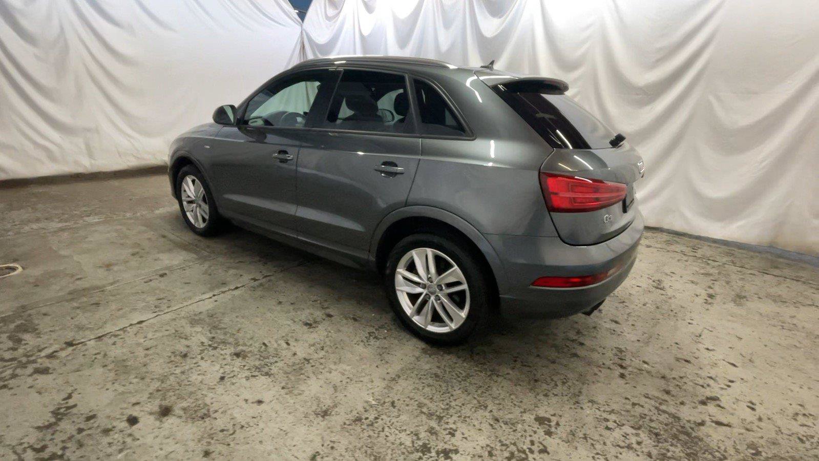 Used 2018 Audi Q3 2.0T Premium w/ Convenience Package AWD/4WD image 11