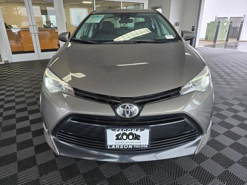 Used 2017 Toyota Corolla XLE w/ Carpet Mat Package (TMS) image 8