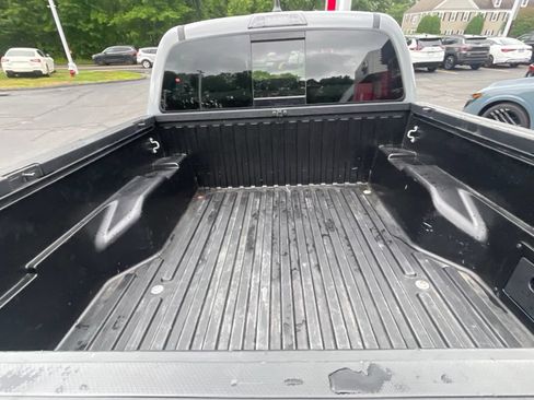Used 2021 Toyota Tacoma SR5 AWD/4WD image 23