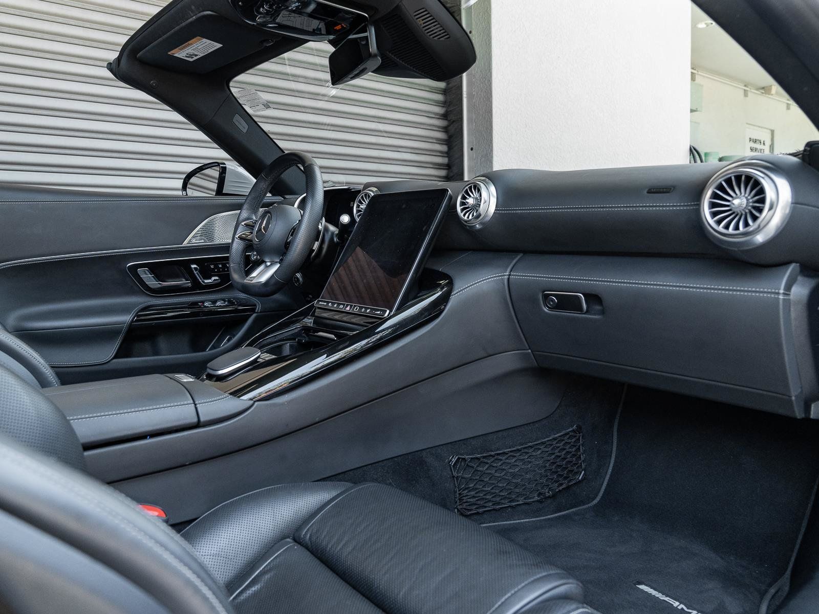 Used 2024 Mercedes-Benz SL 55 AMG 4MATIC image 12