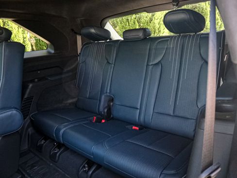 Used 2025 Cadillac Escalade IQ Sport 2 image 32