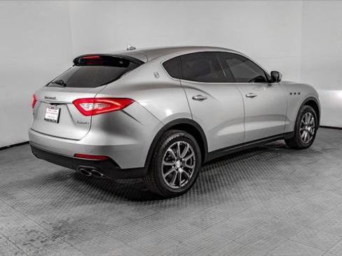 Used 2018 Maserati Levante image 8
