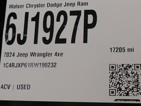 Used 2024 Jeep Wrangler Unlimited Sahara AWD/4WD image 28