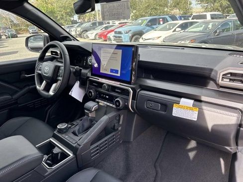 New 2025 Toyota 4Runner Limited AWD/4WD image 19