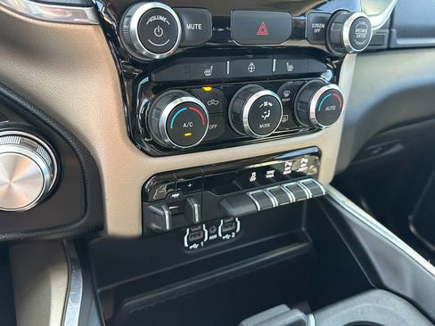 Certified 2022 RAM 2500 Laramie image 30