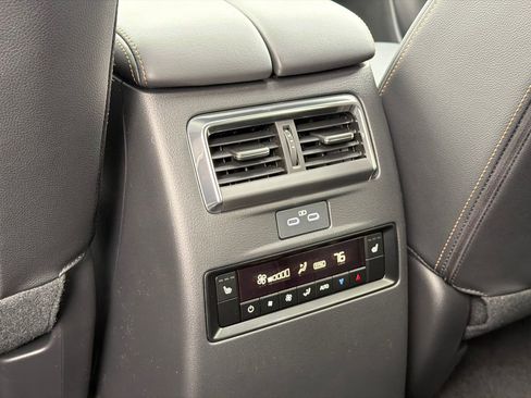 New 2026 MAZDA CX-90 Plug-In Hybrid w/ Preferred image 19