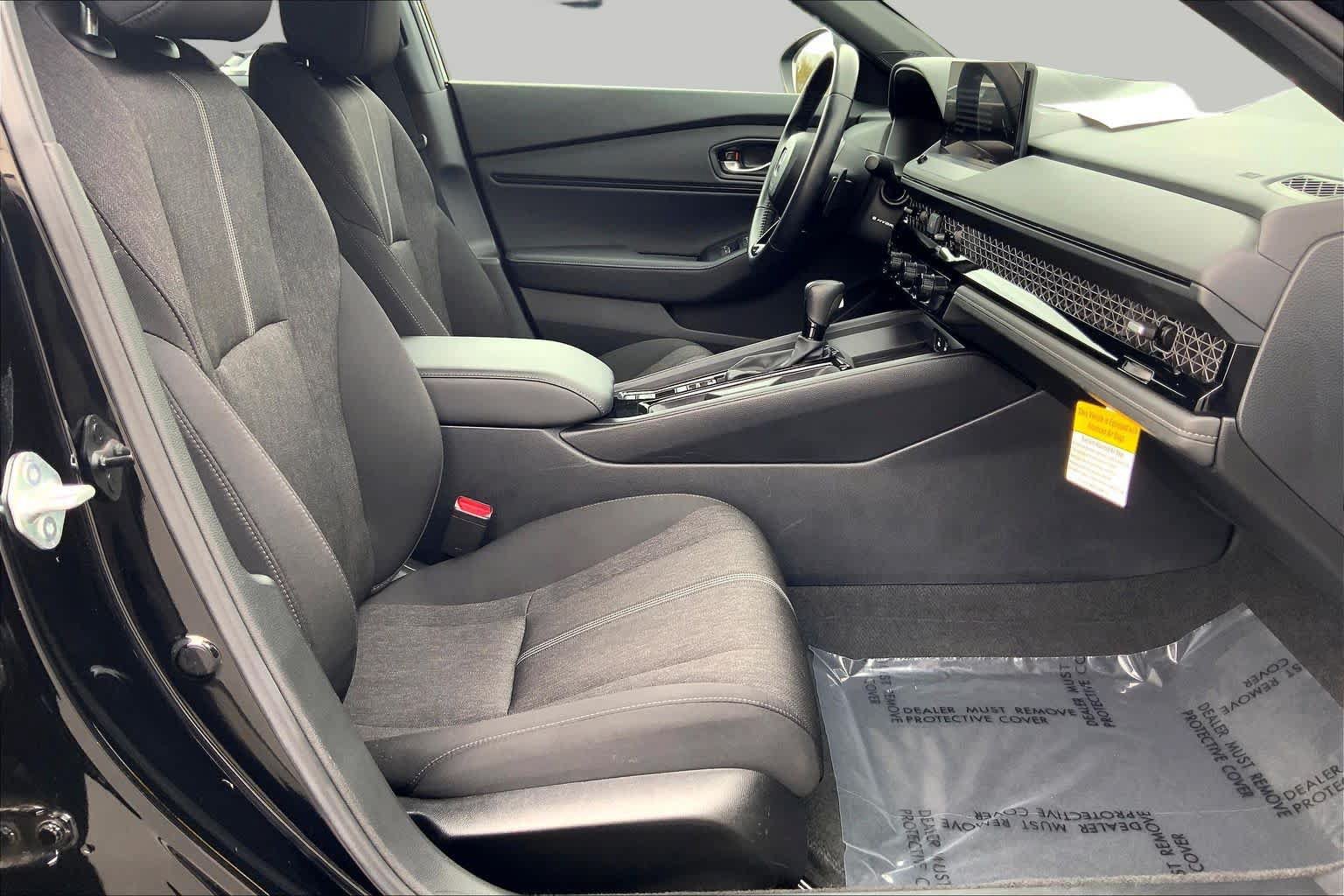 Used 2025 Honda Accord Sport image 8
