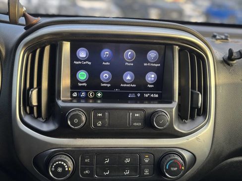 Used 2020 Chevrolet Colorado LT w/ LT Convenience Package image 16