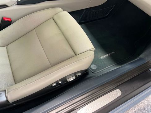 Used 2017 Porsche 911 Carrera 4S image 27