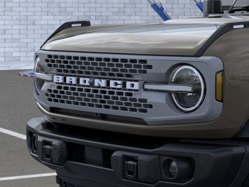 New 2026 Ford Bronco Badlands AWD/4WD image 19
