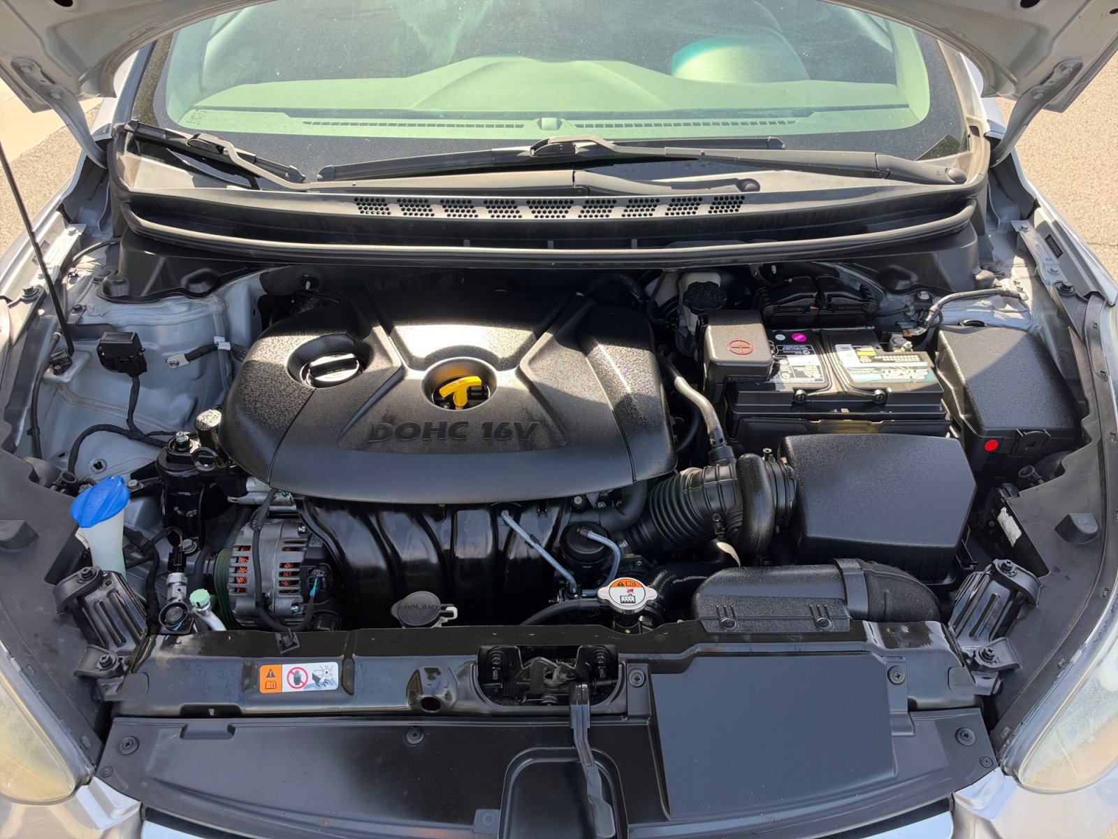 Used 2015 Hyundai Elantra SE w/ Option Group 02 FWD image 21