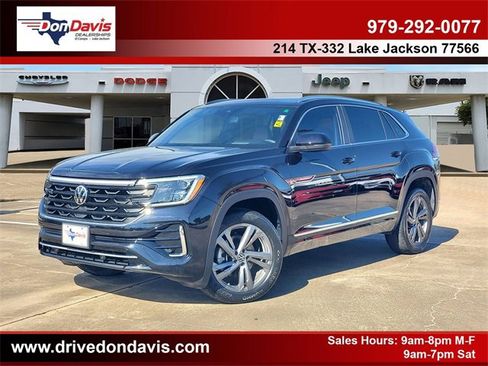 Used 2024 Volkswagen Atlas Cross Sport SEL R-Line image 1