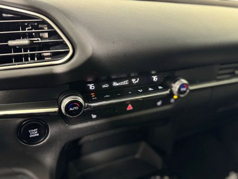 Used 2024 MAZDA CX-30 AWD 2.5 S w/ Premium Package image 19