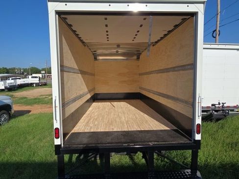 New 2025 Chevrolet Low Cab Forward image 9