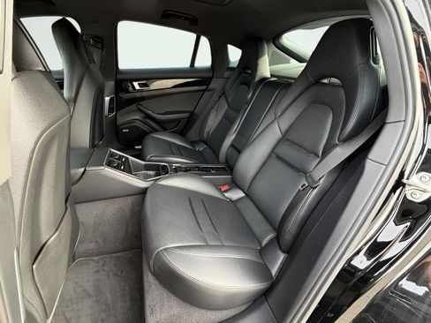 Used 2019 Porsche Panamera 4 image 22