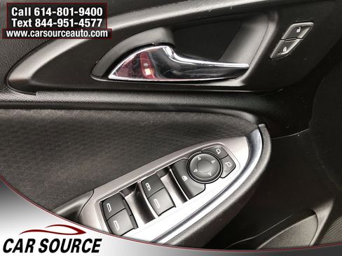 Used 2019 Chevrolet Malibu LT image 16