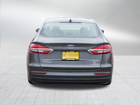 Certified 2019 Ford Fusion SE image 6