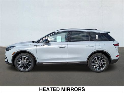 New 2025 Lincoln Corsair FWD w/ Equipment Group 101A image 3