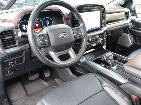 Used 2022 Ford F150 Lariat w/ Equipment Group 502A High image 9