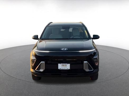 Used 2025 Hyundai Kona SEL image 3