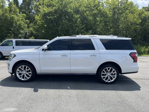 Used 2018 Ford Expedition Max Limited w/ Equipment Group 302A AWD/4WD image 9