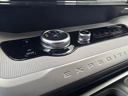 New 2026 Ford Expedition Max Active RWD image 13