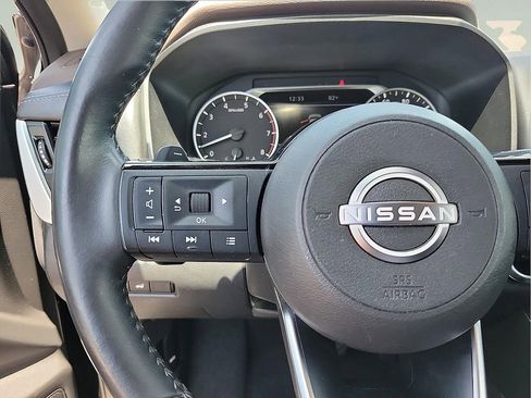 Used 2022 Nissan Rogue SL w/ SL Premium Package FWD image 18