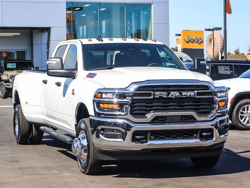 New 2027 RAM 3500 Tradesman AWD/4WD image 3