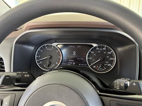 Used 2021 Nissan Rogue S FWD image 16