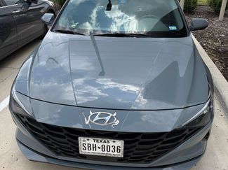 Used 2023 Hyundai Elantra SEL w/ Convenience Package FWD video 1