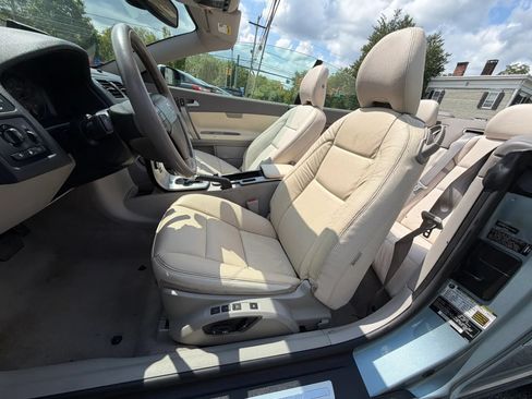 Used 2008 Volvo C70 T5 FWD image 13
