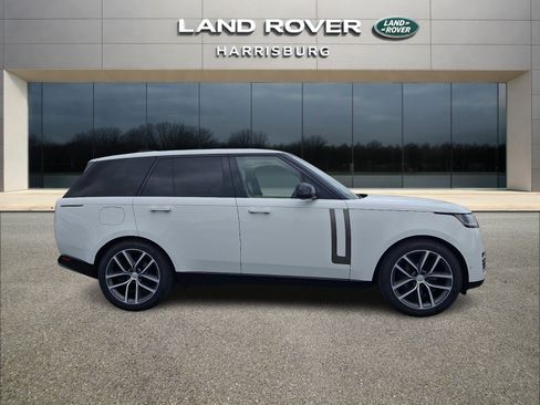 Used 2025 Land Rover Range Rover SE AWD/4WD image 5