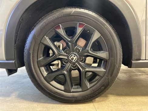 Certified 2025 Honda HR-V Sport image 11