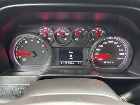 Used 2020 Chevrolet Silverado 1500 Custom Trail Boss w/ Custom Convenience Package image 11