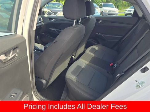 Used 2022 Hyundai Accent SE FWD image 10