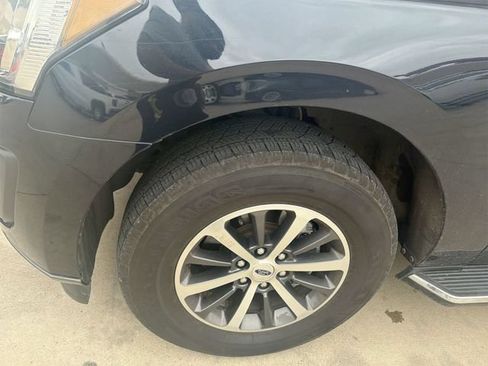 Used 2021 Ford Expedition XLT RWD image 12