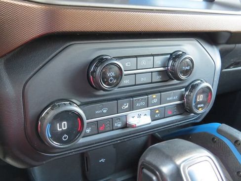 Used 2021 Ford Bronco Outer Banks AWD/4WD image 24