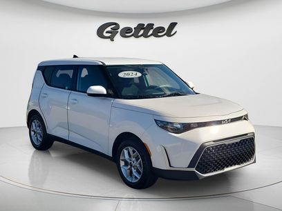 Used 2024 Kia Soul LX w/ Option Group 015