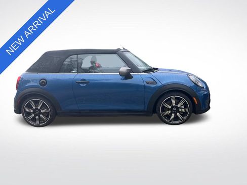 Used 2024 MINI Cooper S FWD image 2