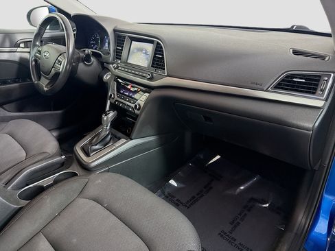 Used 2017 Hyundai Elantra Value Edition w/ Cargo Package image 30