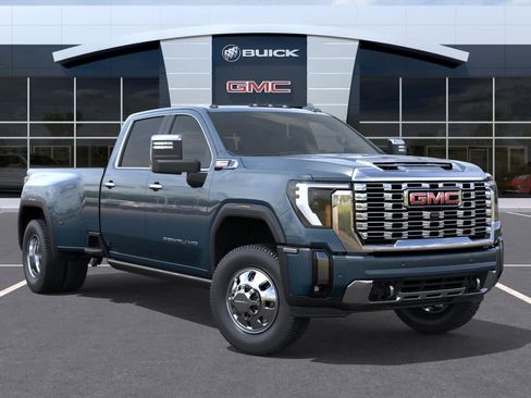 New 2026 GMC Sierra 3500 Denali w/ Denali Reserve Package AWD/4WD image 7
