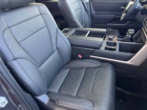 Used 2024 Toyota Tundra Limited AWD/4WD image 25