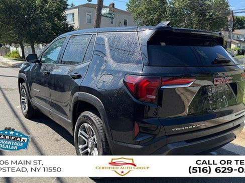 Used 2025 GMC Terrain Elevation AWD/4WD image 7
