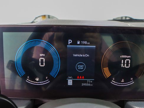 Used 2025 Hyundai Sonata SEL FWD image 15