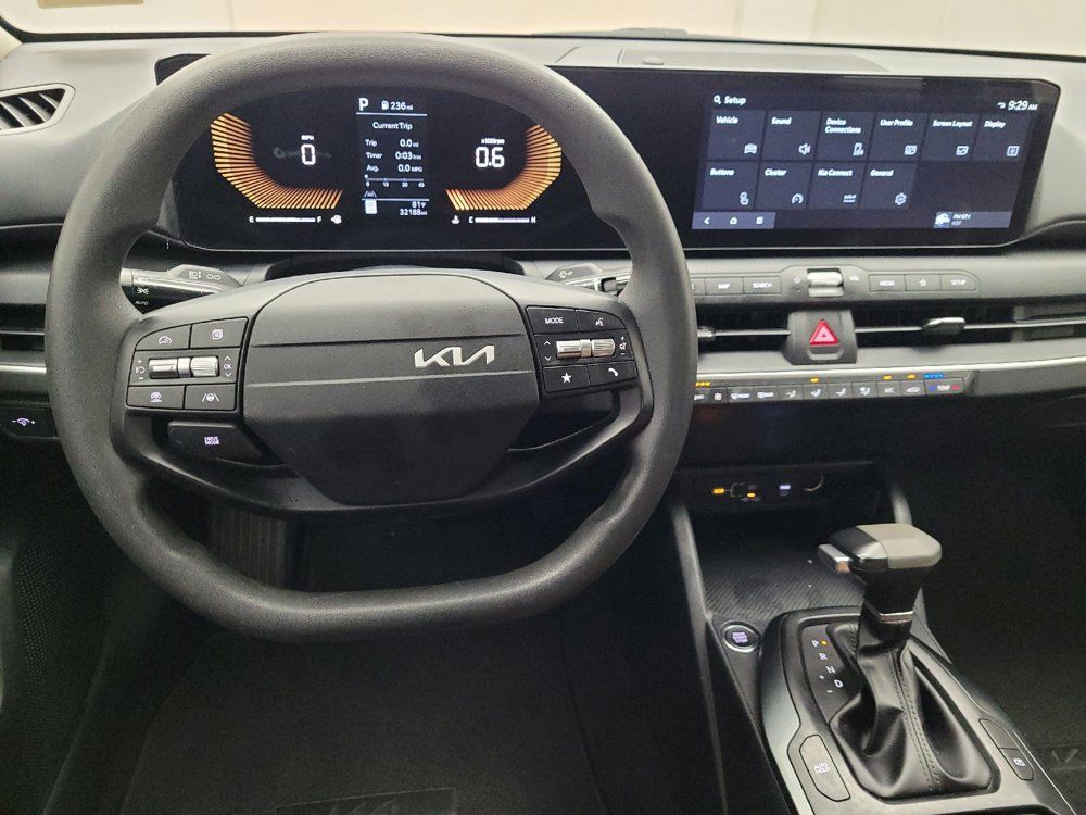 Used 2025 Kia K4 FWD image 22