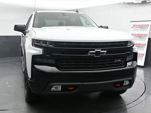 Used 2021 Chevrolet Silverado 1500 LT Trail Boss image 3