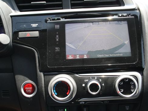 Used 2015 Honda Fit EX image 19